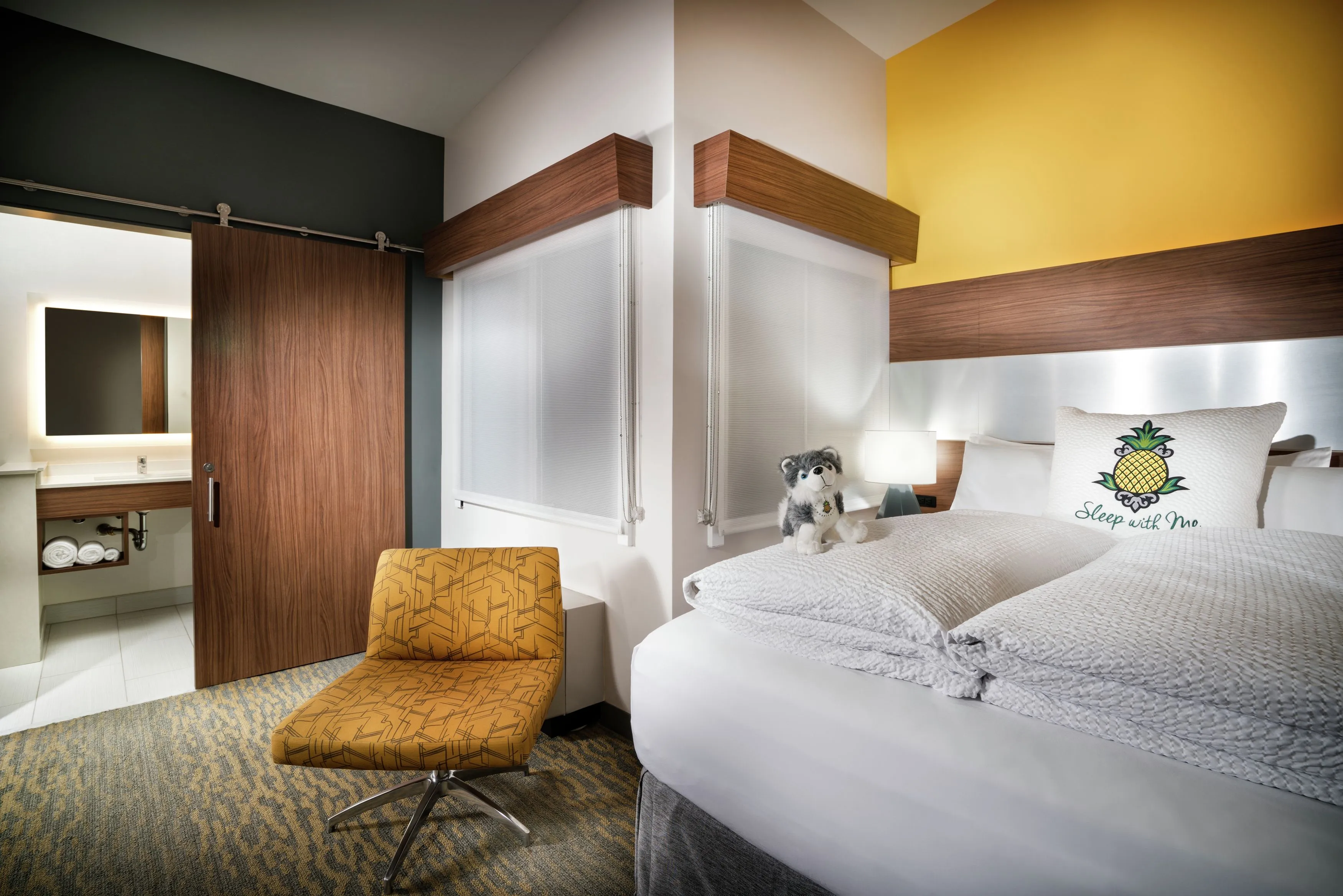 Staypineapple Hotel Z